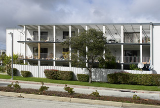 Sand Castle Apartments in Foster City, CA - Foto de edificio - Building Photo