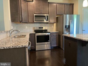 411 Klee Dr in Martinsburg, WV - Building Photo - Building Photo