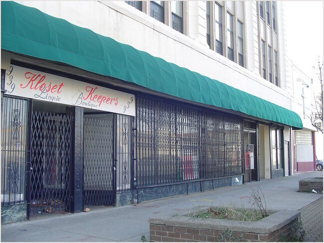 937 Broadway in Buffalo, NY - Building Photo - Building Photo
