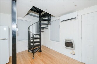 206 S Sims Ave in Bryan, TX - Building Photo - Building Photo