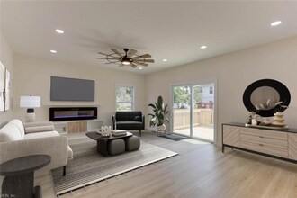 1326 24th St in Newport News, VA - Building Photo - Building Photo