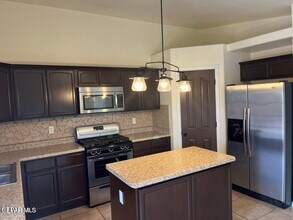 7105 Falling Leaf Cir in El Paso, TX - Building Photo - Building Photo