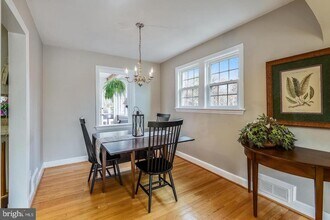 1727 Oakcrest Dr in Alexandria, VA - Building Photo - Building Photo