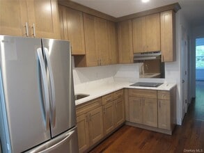 131 Roanoke Ave in Riverhead, NY - Building Photo - Building Photo