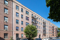 1625 Putnam Ave in Flushing, NY - Foto de edificio - Building Photo