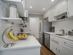 180 Glenbrook Rd in Stamford, CT - Building Photo - Building Photo