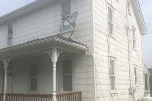 3205 Lincoln Hwy E Apartments