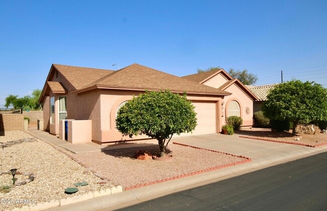 6973 S Oakmont Dr, Unit 1 in Chandler, AZ - Building Photo - Building Photo