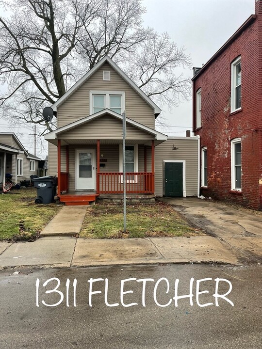 1311 Fletcher St in Anderson, IN - Building Photo