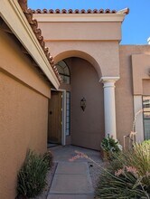 1106 E Shangri La Rd in Phoenix, AZ - Building Photo - Building Photo