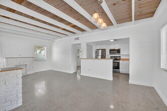 910 SE 3rd St in Boynton Beach, FL - Building Photo - Building Photo