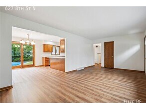 627 8th St N in Hudson, WI - Building Photo - Building Photo