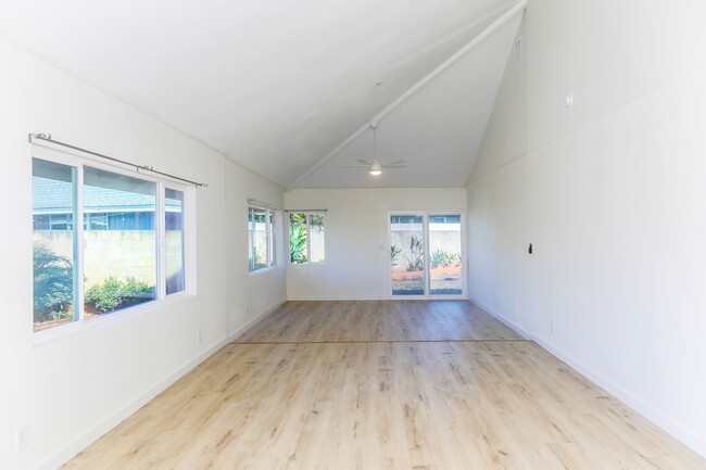 95-340-340 Makulu Pl in Mililani, HI - Building Photo - Building Photo