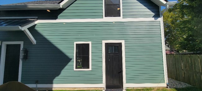 property at 2133 N Talbott St