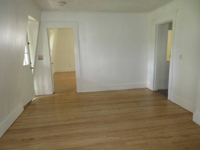 property at 80 Cleghorn St