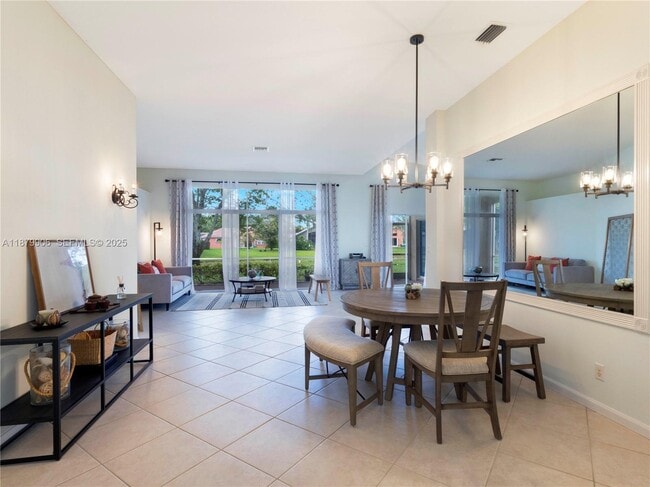 2549 Egret Lake Dr in Greenacres, FL - Building Photo - Building Photo