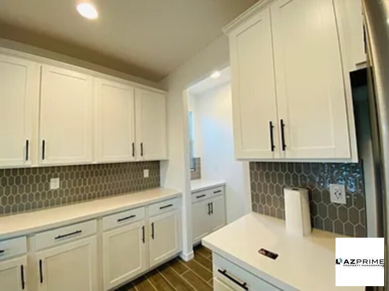 9025 W Denton Ln in Glendale, AZ - Building Photo