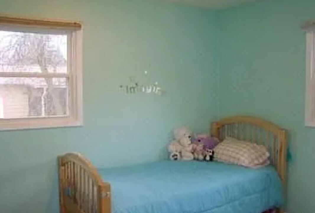 516 Anderson Rd in Duluth, MN - Building Photo