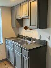 337 W Adams St, Unit 5 in Macomb, IL - Building Photo - Building Photo
