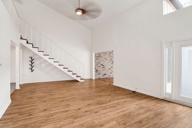 property at 4707 Huron Dr