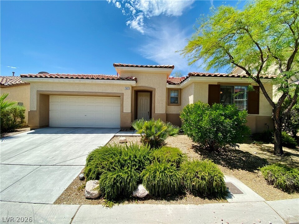 7621 Port Orchard Ave in Las Vegas, NV - Building Photo