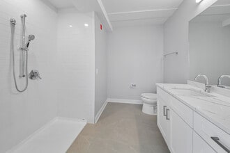 4637 N Ashland Ave in Chicago, IL - Building Photo - Building Photo