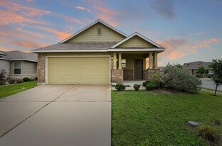 13024 Tinker St in Manor, TX - Building Photo