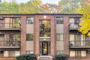 Ramblewood Apartments in Grand Rapids, MI - Building Photo