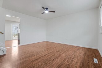 6400 Firethorn Ave in Reynoldsburg, OH - Building Photo - Building Photo