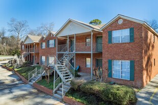 Oak Park Heights in Montevallo, AL - Building Photo