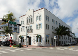 The Strand on Ocean Drive in Miami Beach, FL - Foto de edificio - Building Photo