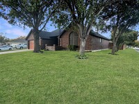 11900 Morven Ct in Aledo, TX - Foto de edificio - Building Photo