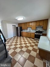 8100 N Boundary Rd in Dundalk, MD - Building Photo - Building Photo