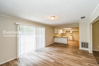 3323 Lakemar Pl in Jacksonville, FL - Building Photo - Building Photo