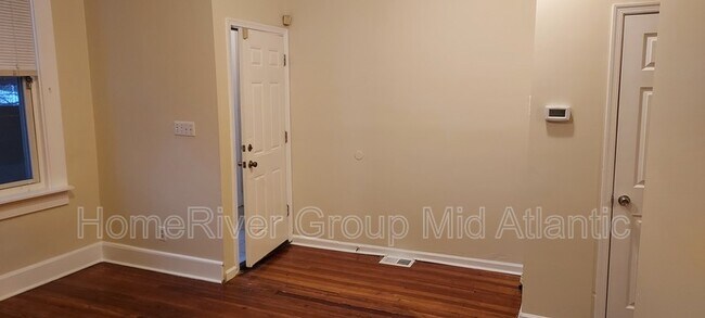 2912 Brighton St photo'