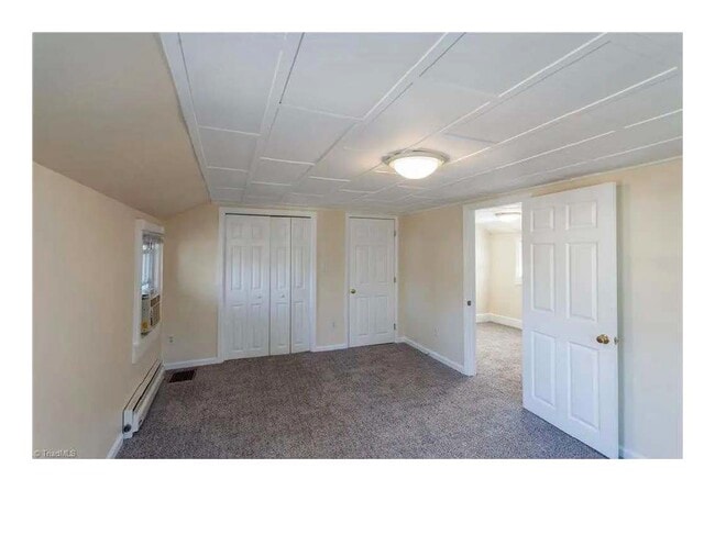 210 Friendship Cir in Winston-Salem, NC - Foto de edificio - Building Photo