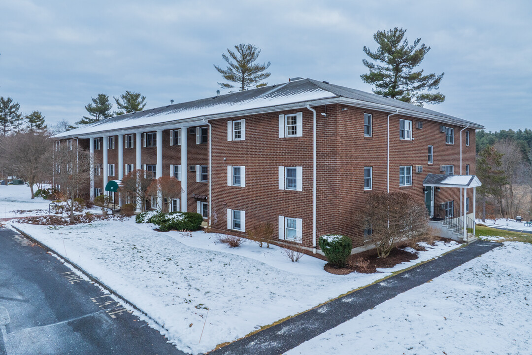 Pine Hill Condominiums in Acton, MA - Building Photo