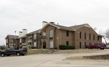 Faulkner Point in Garland, TX - Building Photo - Building Photo