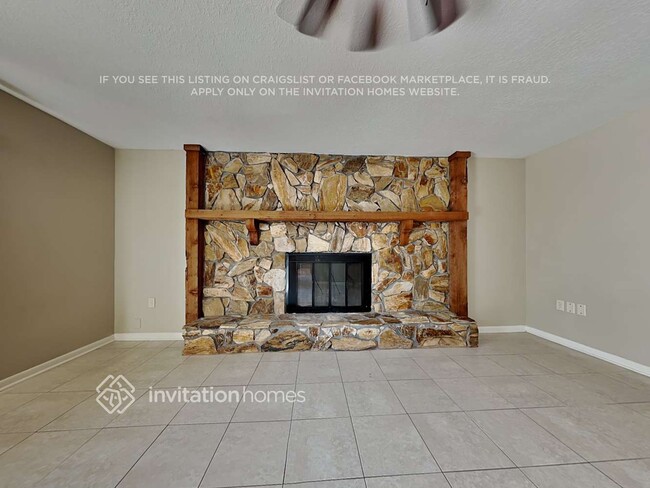 907 Lakemont Dr in Valrico, FL - Building Photo - Building Photo