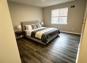 156 Roseland Ave in Caldwell, NJ - Foto de edificio - Building Photo