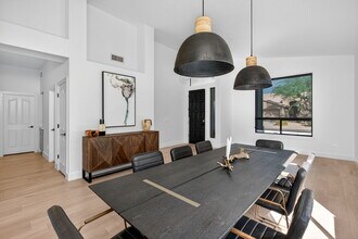 7449 E Whistling Wind Way in Scottsdale, AZ - Building Photo - Building Photo