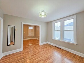 38 Olive Ave in Oshawa, ON - Building Photo - Building Photo