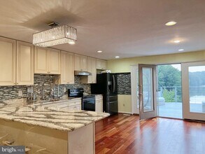 20148 Timber Oak Ln in Germantown, MD - Building Photo - Building Photo