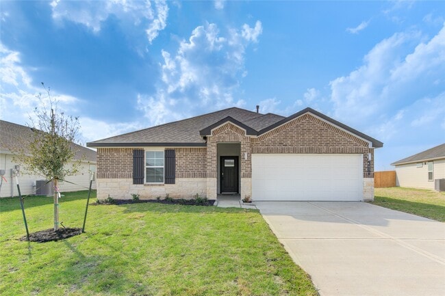 1806 Laguna Wy