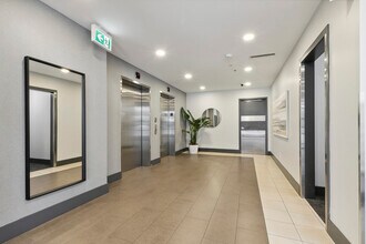 309-601 Kingston Rd in Toronto, ON - Building Photo - Building Photo