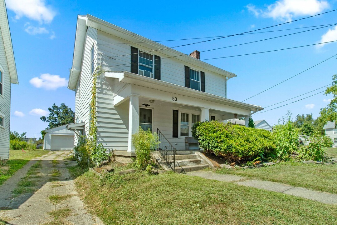 53 Monroe Ave in Newark, OH - Building Photo
