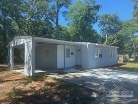 801 E Fairfield Dr in Pensacola, FL - Building Photo