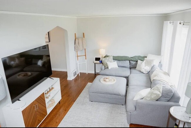 property at 11430 S Lothair Ave