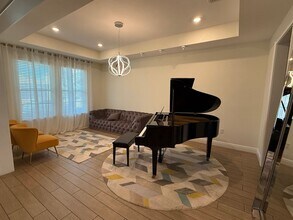 10419 Bissell St in Orlando, FL - Foto de edificio - Building Photo