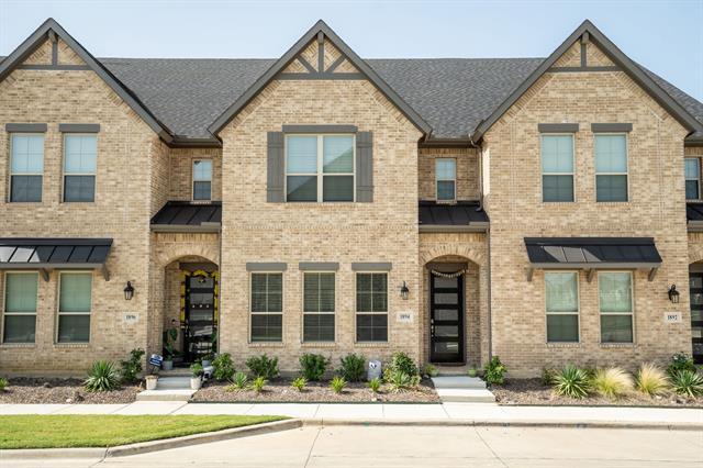 1894 Strand St in Farmers Branch, TX - Foto de edificio